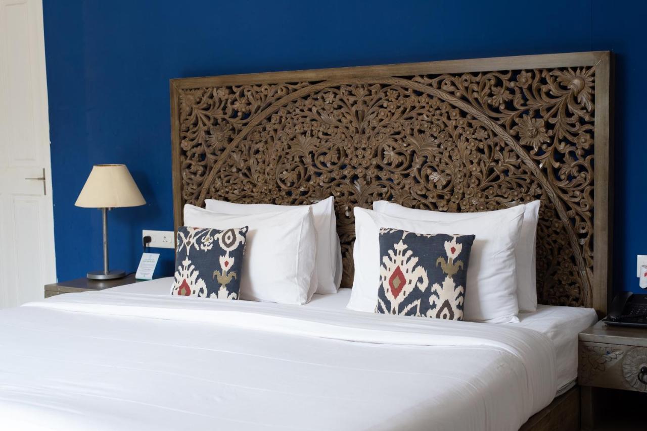 Living Room Beach Resort Morjim Exterior photo